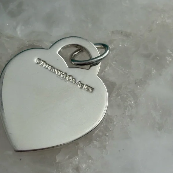 Authentic Tiffany & Co. Large 37mm Silver Heart Charm, pink enamel - Picture 6 of 14